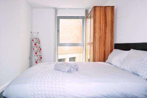 2 Bed ensuite with Balcony and Free onsite Secure Parking, Manchester (fotografie 10)