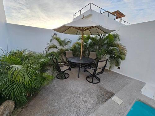 Villa 90 B Nayar in Cruz de Huanacaxtle, Mexico