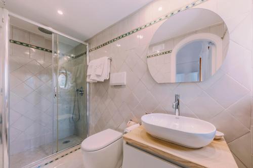 Double Room image 5