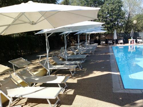 Skats, Nuraghe Ruiu Camping & Bungalow in Norbello