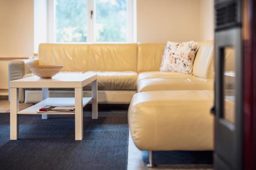 Dvůr Dolenec (Dvur Dolenec) in ออริเซ