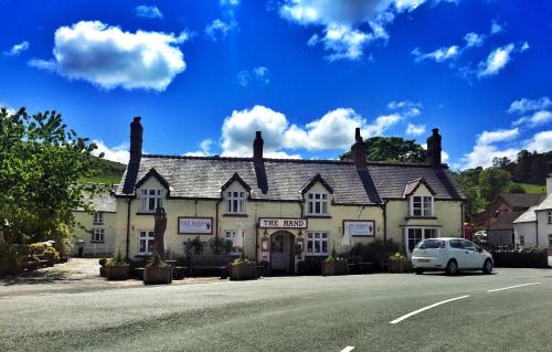 The Hand at Llanarmon