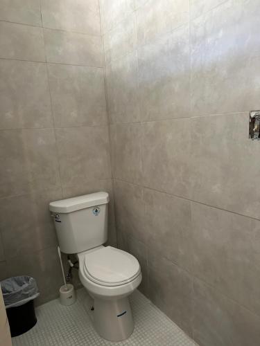3BR, 1BA in Cepeda, Up to 20 Guests near Ocean Park Beach, San Juan (Foto 2)