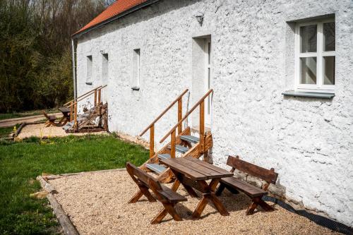 Dvůr Dolenec (Dvur Dolenec) in ออริเซ