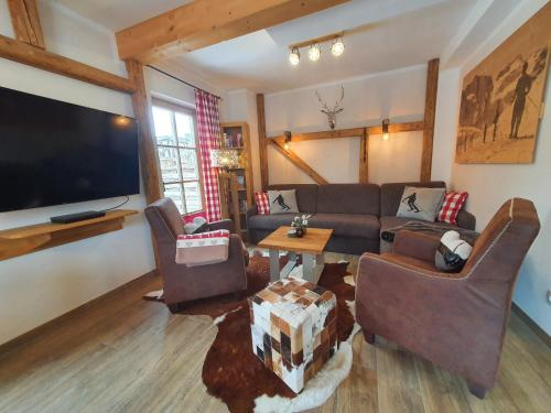 3 bedrooms, 4 beds