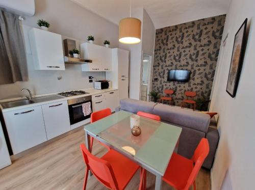 Casa Din Din, Turín (fotografie 10)