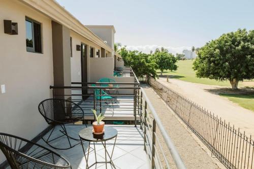 2 Amazing Suite King Rooms in Exclusive Boutique Hotel in San José del Cabo, Mexico