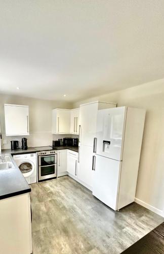 Canal Mews - 1 min from Trafford Centre and 2 min M60!, Manchester (photo 6)