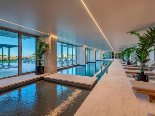 Bayline - Beachfront Bliss & Spa by Bedzy in ซีฟล์ว