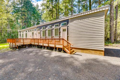 Hoodsport Vacation Rental w/ Private Lake Access! in Hoodsport (WA)