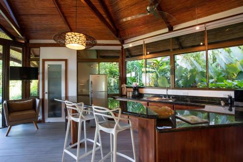 Kitchen, Tulemar Resort in Quepos