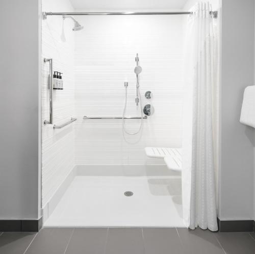 Avid Hotels - Roseville - Minneapolis North - image 8