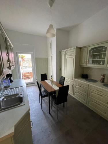 Modernes, großes City Appartement 95 qm in Meuselwitz