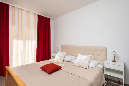 Seaview Apartment Gogi - Tap to explore photos
