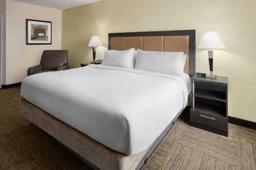 Candlewood Suites Philadelphia - Airport Area, an IHG Hotel