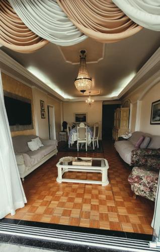 Fantástico apartamento Frente ao mar em Balneário Camboriú - image 3