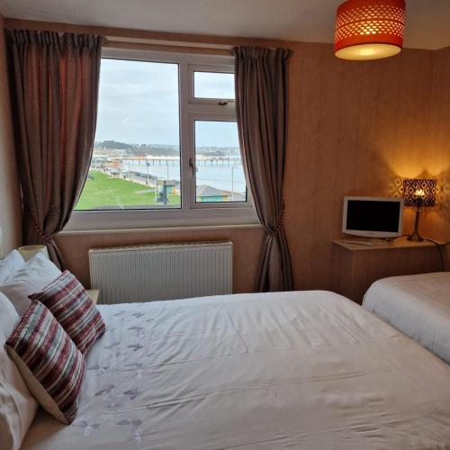 Deluxe Triple Room with Sea View