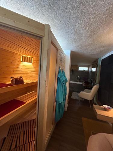 Haus mit Sauna am Waldrand - Nähe Brombachsee Altmühlsee (Haus mit Sauna am Waldrand - Nahe Brombachsee Altmuhlsee) in Windsbach