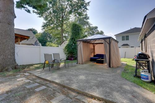 8 Mi to MetLife Stadium Pet-Friendly Home with Yard in 提內克