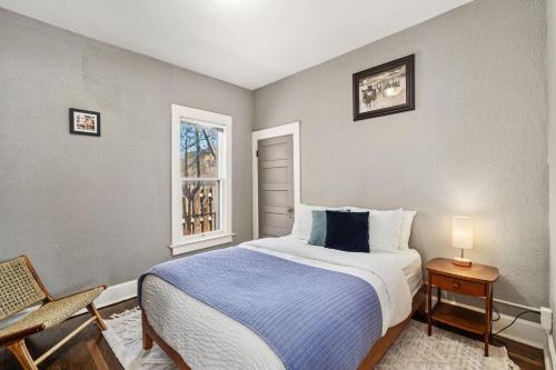 Historical Bungalow Near CSU & Old Town! in Fort Collins, USA
