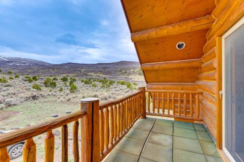 Spacious Rifle Cabin with Deck and Mountain Views!
