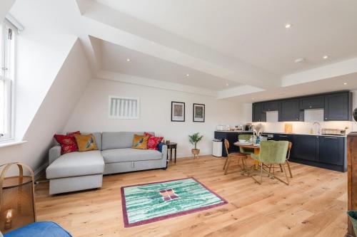 Abbey View Penthouse - Steps from Roman Baths, Bath (foto 11)
