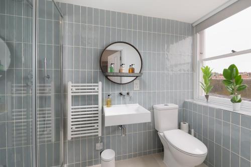 Abbey View Penthouse - Steps from Roman Baths, Bath (foto 8)