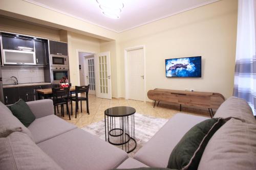 Apartament 47, Gjirokastër