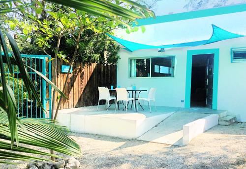 CAMP AKUMAL - Hosted Family Bungalows