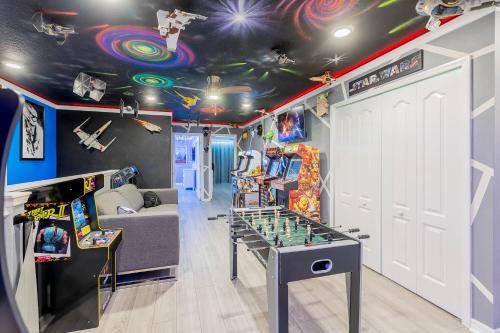 House with Private PoolGame RoomClubhouse in Davenport, USA