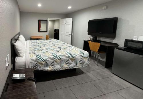 Photo - Motel 6 Englewood, FL