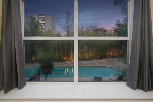 Bamboo Oasis-Relaxing Hot Tub-Family Time in San Antonio, USA