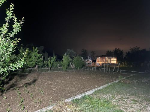 kamping, Tirana (zdjęcie 7)