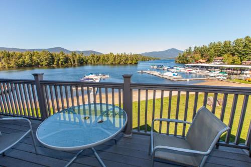 Stunning Lake and Mountain Views, Pool, Beach, Walk to Town! in Lake Placid, USA