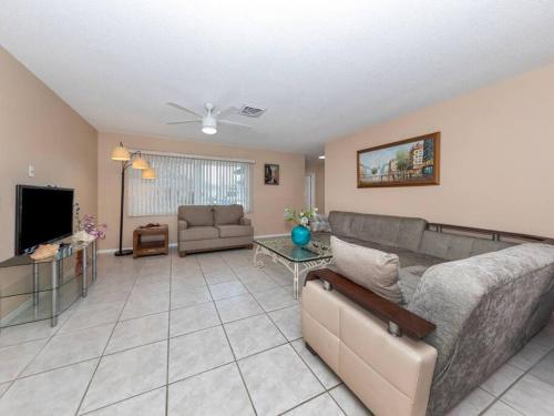 New Gem! Charming vacation home - Casa Y&V in Plantation (FL)