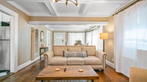 Charming Bungalow Centrally Located in San Diego, USA