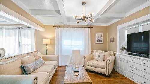 Charming Bungalow Centrally Located in San Diego, USA