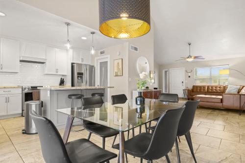 The Dava: Free Heated Pool & Putting Green, Tempe (photo 8)