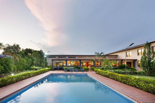 สระว่ายน้ำ, โรงแรมโพรเทียชิพาต้า (Protea Hotel Chipata) in ชีปาตา