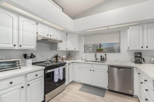 Glenbrook - Free Heated Pool - Hot Tub - Fire Pit