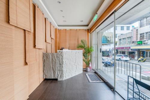 大堂, 澎湖百慶旅店 - 電梯 (Chin Style Inn) near 二崁聚落保存區