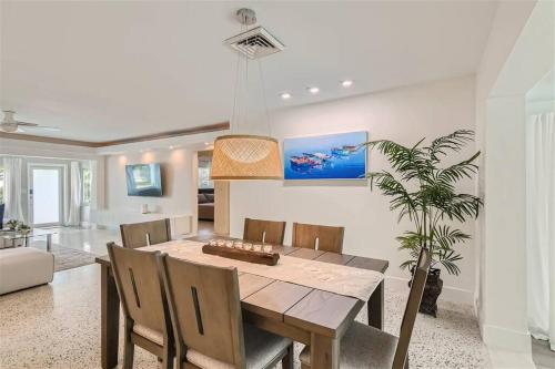 Cozy House Lauderdale By the Sea in Fort Lauderdale, USA
