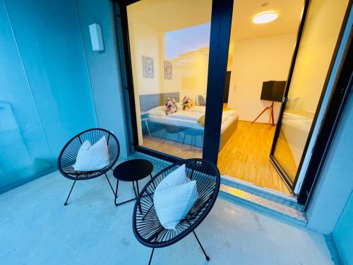 Balcony/terrace, APSTAY City Center I Parking option I Self Check-in in Lend