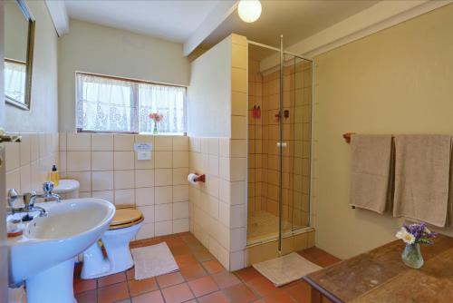 Over The Mountain Guest Farm Over The Mountain Guest Farm