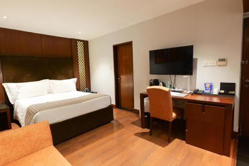 room detail thumbnail 1