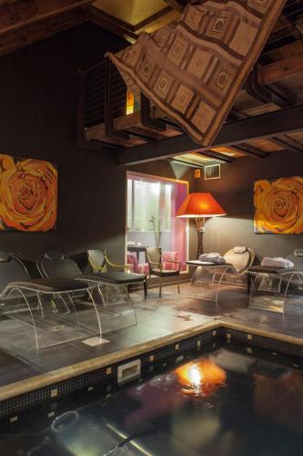 阿杜亚丽晶娜萨巴康体美容酒店