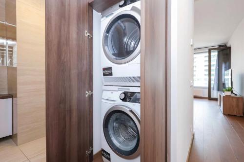 Sky Park Tower 2, luxury apartment with free parking, Bratislava (photo 10)
