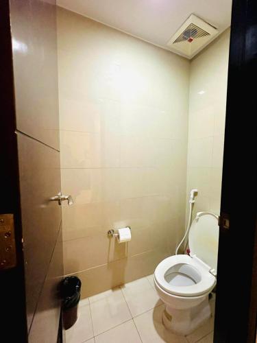 Mactan Newtown A by HiveRooms
