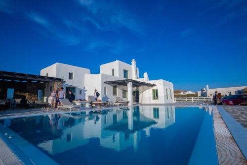 Villa Irilia, Private Pool with Unrestricted Sea View – khách sạn tại Houlakia