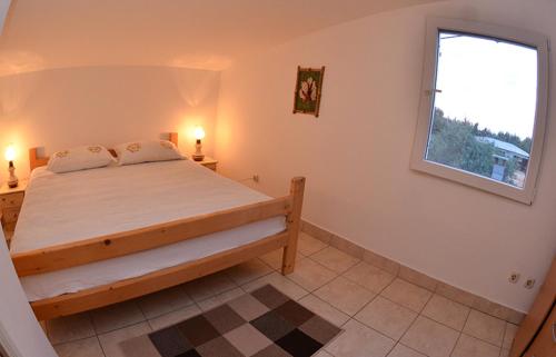 House Vugrinec with garden and parking in Liznjan